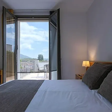 Alta Garrotxa Hotel 2*