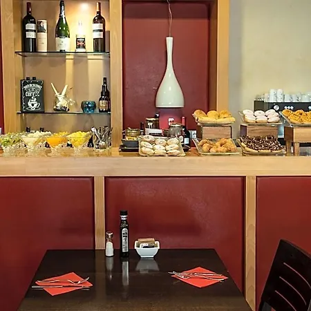Alta Garrotxa Hotel 2*